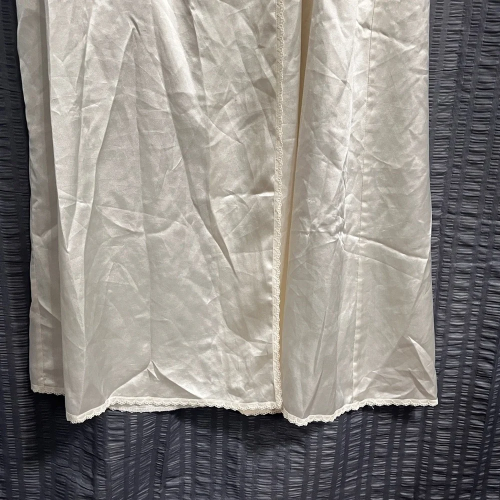 Victorias Secret silky ivory